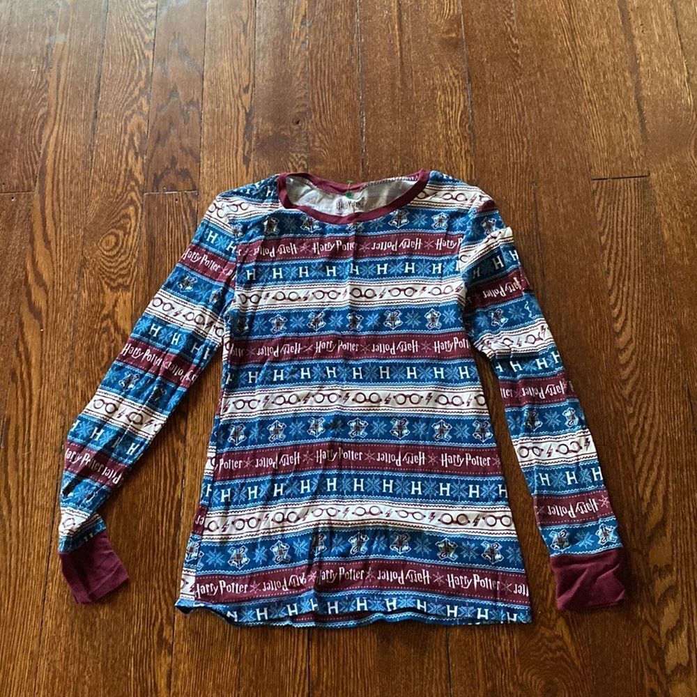 Harry Potter Pajama Set Hogwarts Print Long Sleeve Top Pants Sleepwear SIZE M - Picture 3 of 4